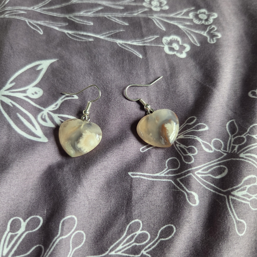 Chic Heart-Shaped Cream Earrings
